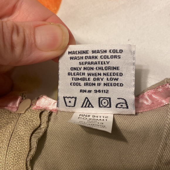 Girl’s GENUINE School Uniform Jumper, Tan, size 10, 2 pockets, Pleated - Picture 5 of 7